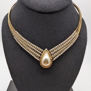 PEARL AND GOLD NECKLACE NWOT
